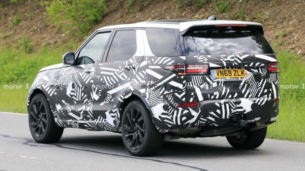 Обновленный Land Rover Discovery вышел на испытания